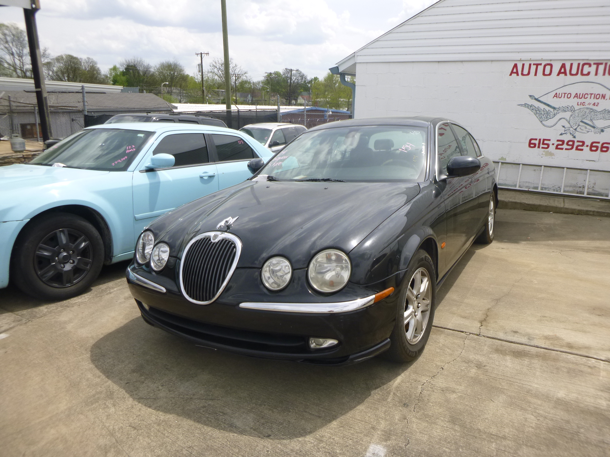 Auctions image thumbnails