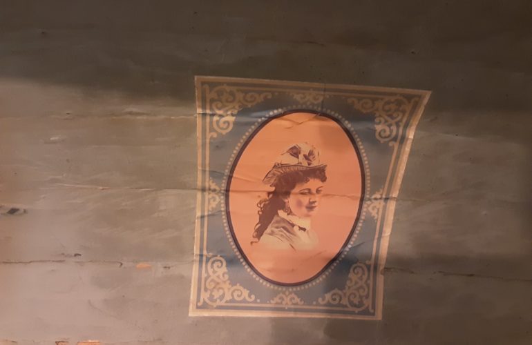 Auctions image thumbnails