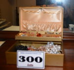 Auctions image thumbnails