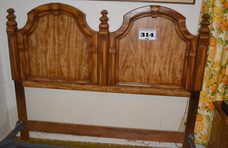 Auctions image thumbnails