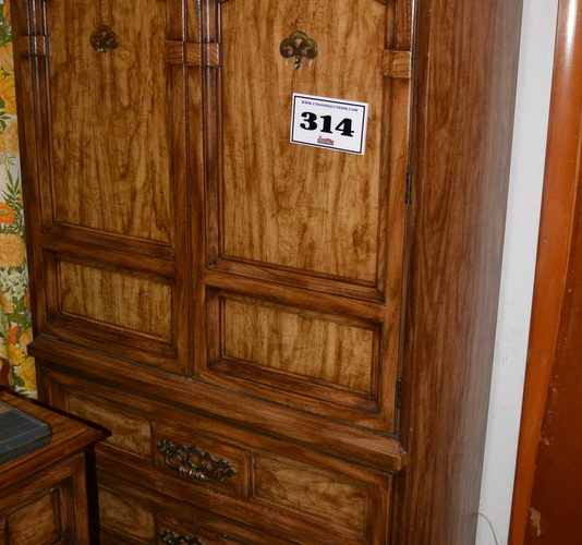 Auctions image thumbnails