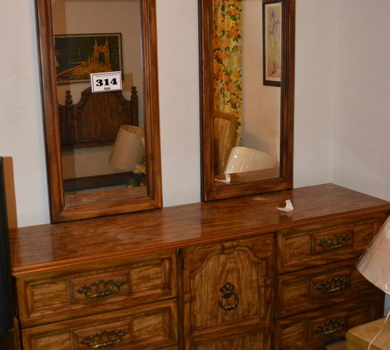 Auctions image thumbnails