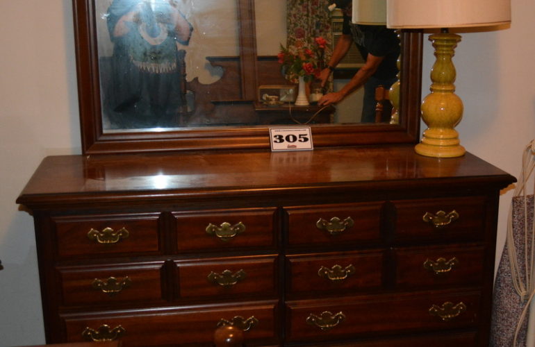 Auctions image thumbnails