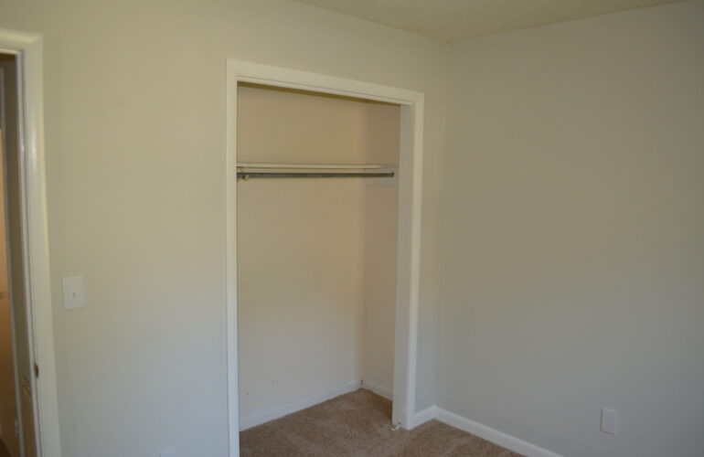 Auctions image thumbnails