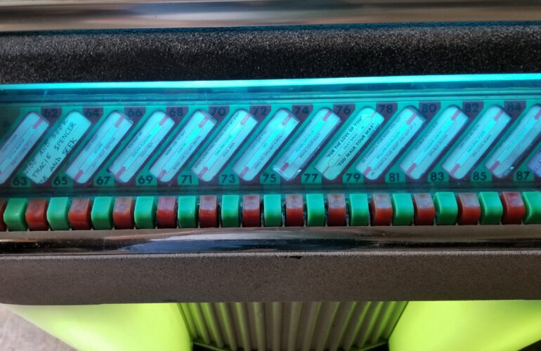 Auctions image thumbnails