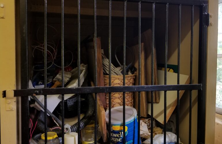 Auctions image thumbnails