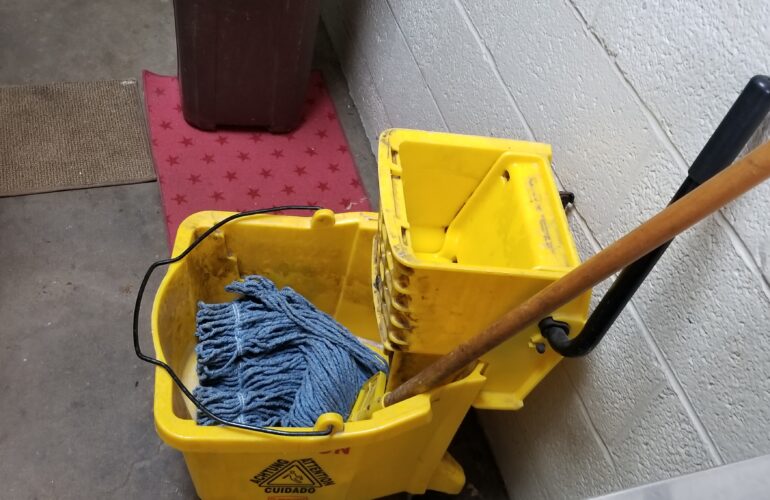 Auctions image thumbnails