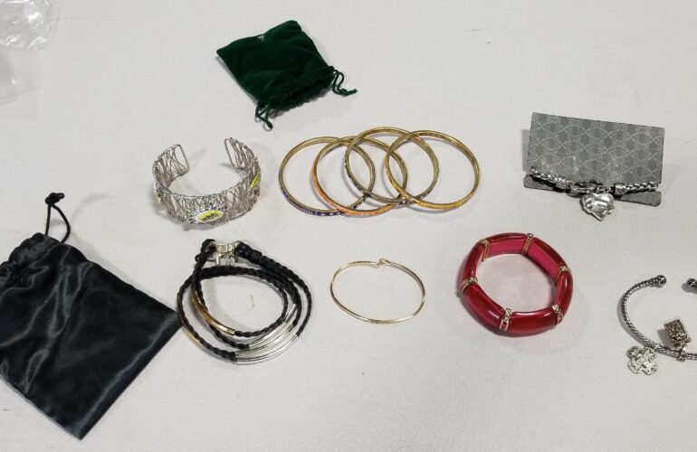 Auctions image thumbnails