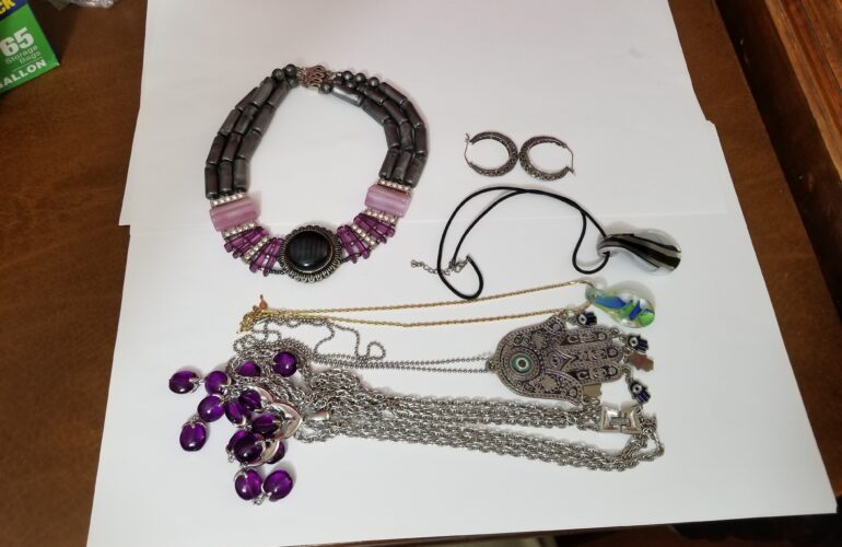 Auctions image thumbnails