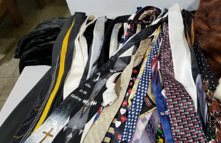 Auctions image thumbnails