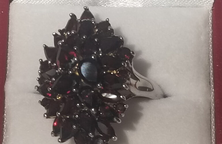 Auctions image thumbnails