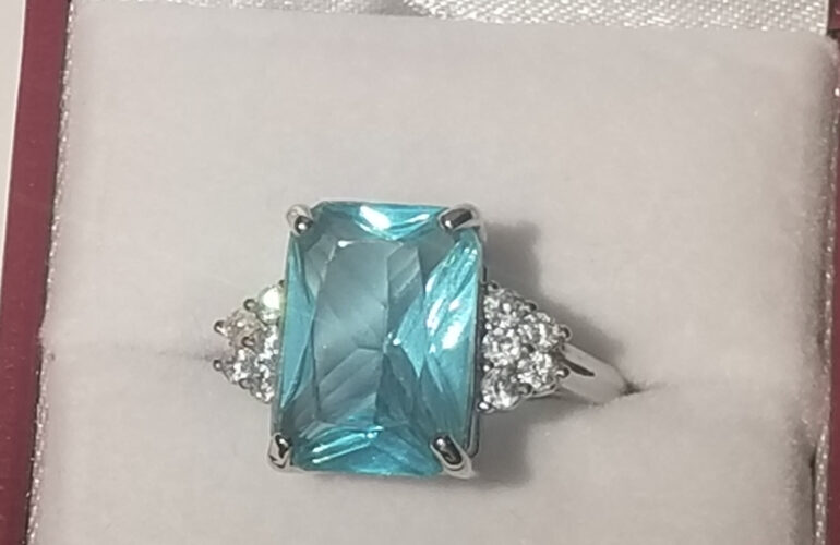 Auctions image thumbnails