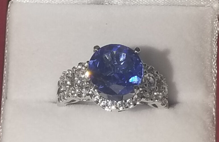 Auctions image thumbnails