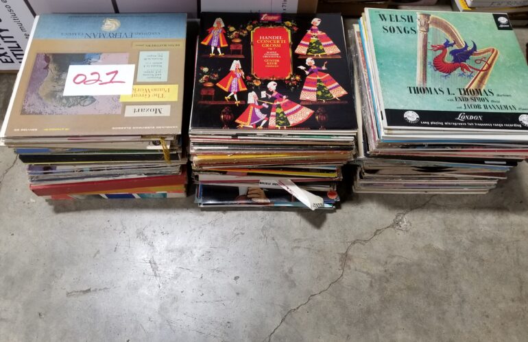 Auctions image thumbnails