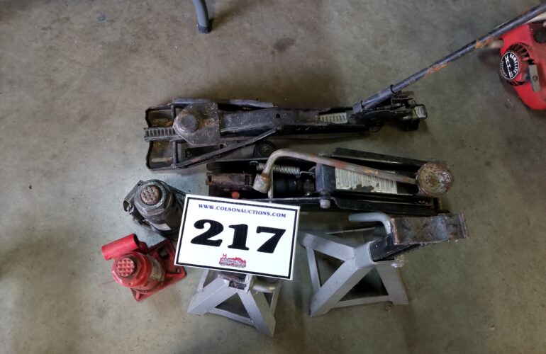 Auctions image thumbnails