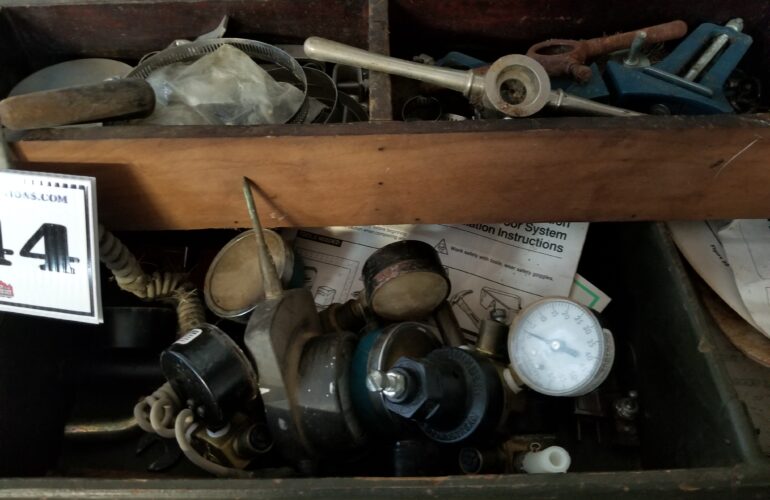 Auctions image thumbnails