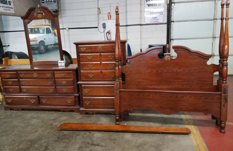 Auctions image thumbnails