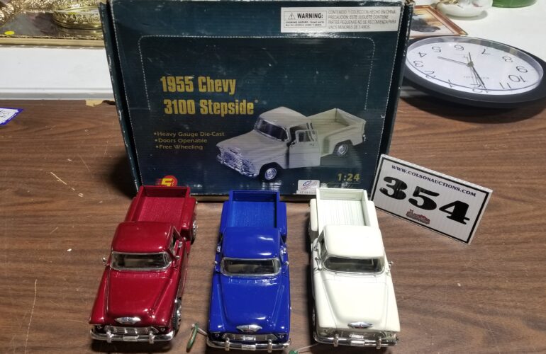 Auctions image thumbnails