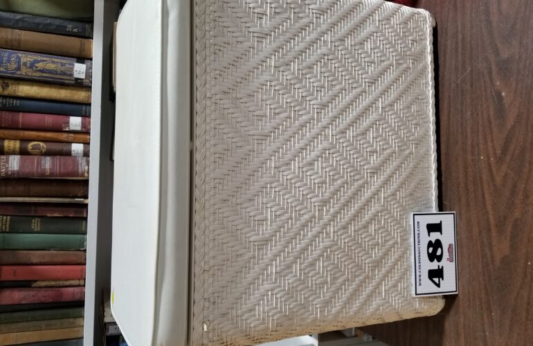 Auctions image thumbnails