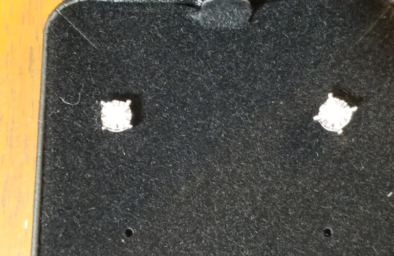 Auctions image thumbnails