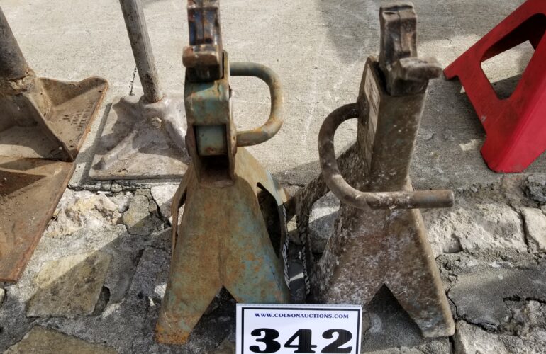 Auctions image thumbnails