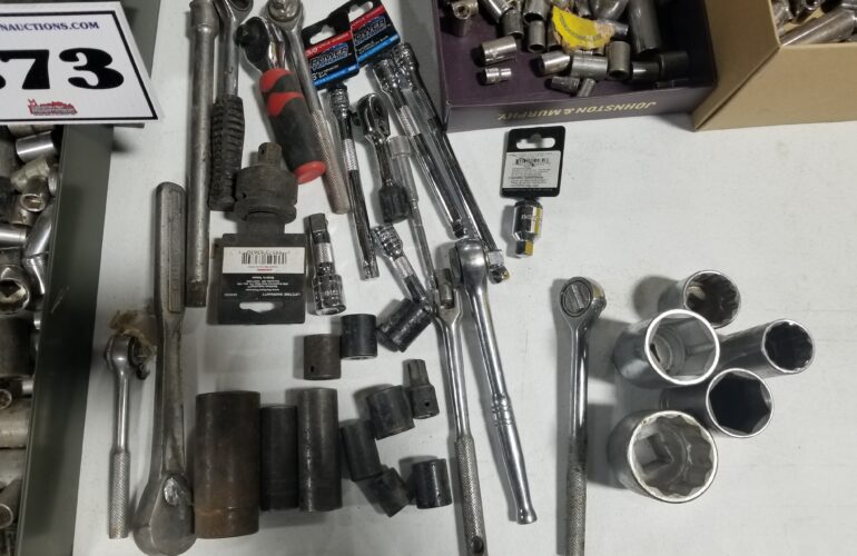 Auctions image thumbnails