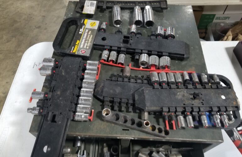 Auctions image thumbnails