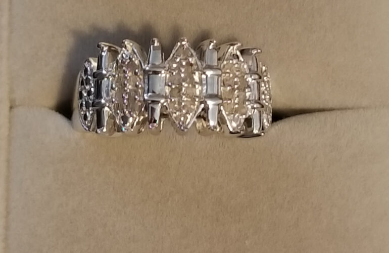 Auctions image thumbnails