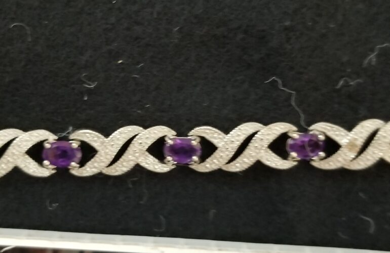 Auctions image thumbnails