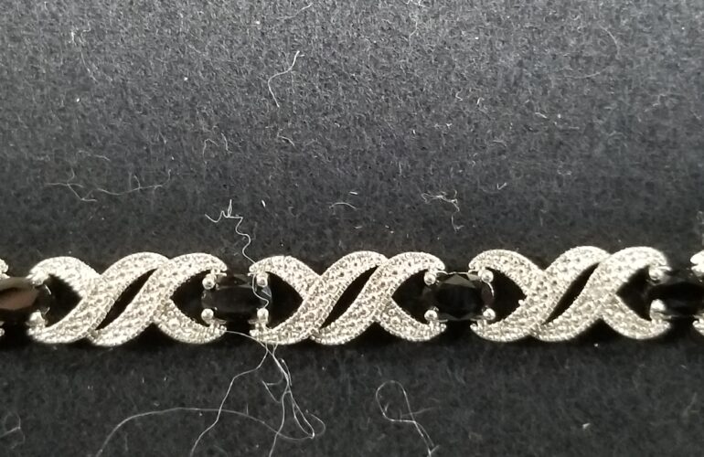 Auctions image thumbnails