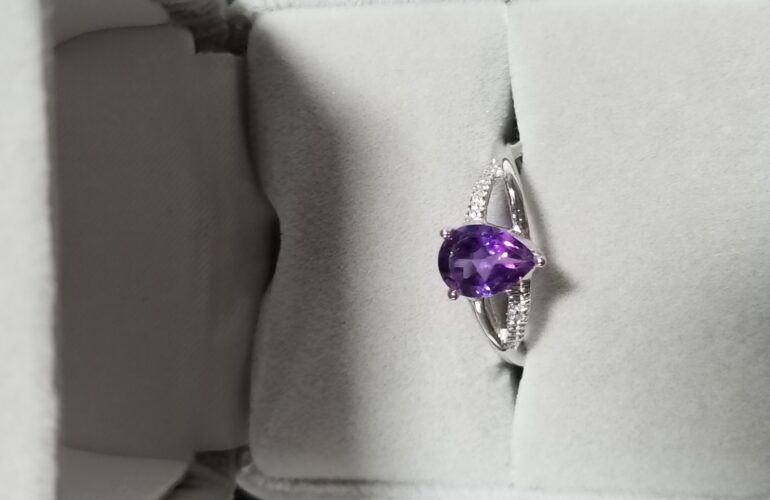 Auctions image thumbnails