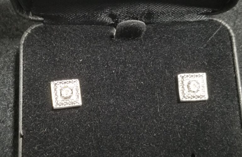 Auctions image thumbnails