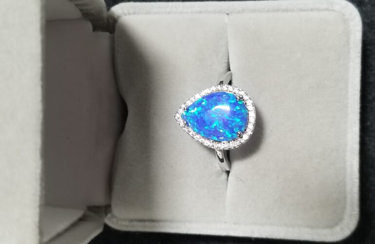 Auctions image thumbnails