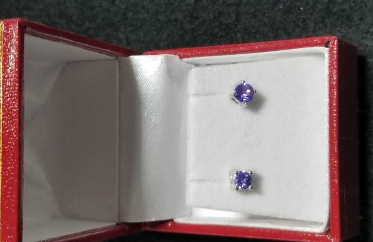 Auctions image thumbnails