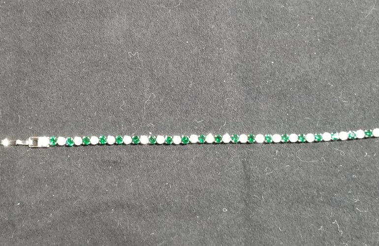 Auctions image thumbnails