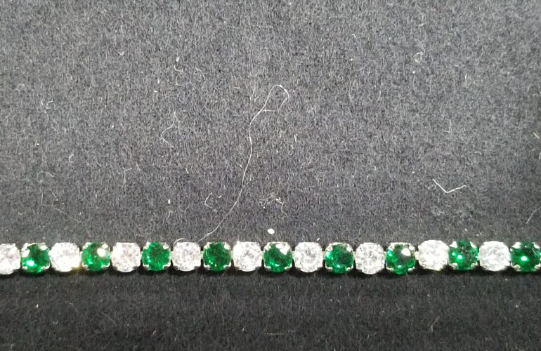 Auctions image thumbnails