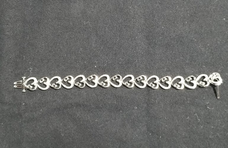 Auctions image thumbnails