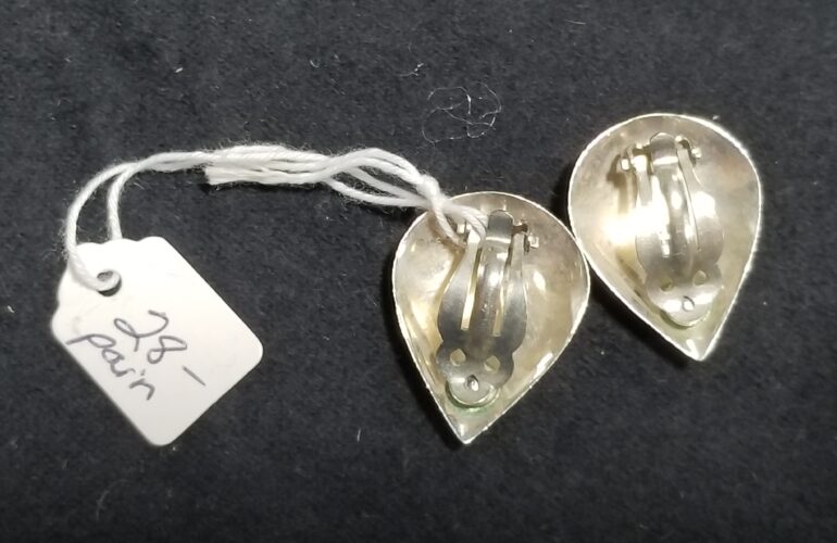 Auctions image thumbnails