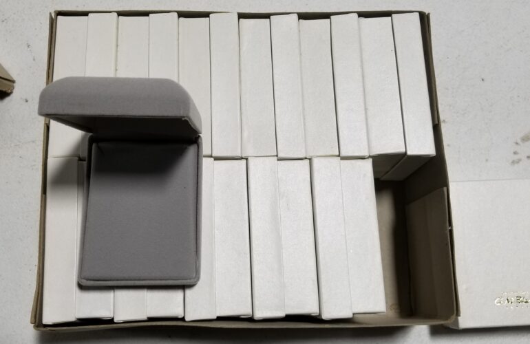 Auctions image thumbnails