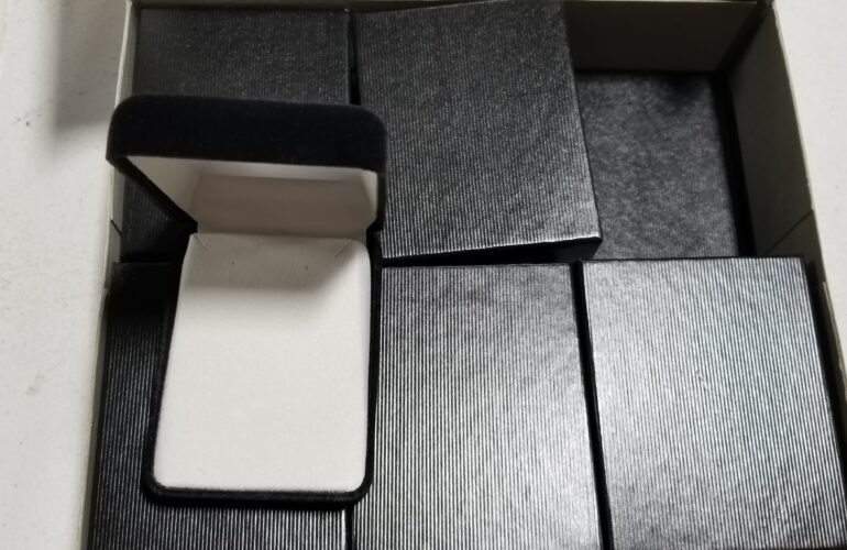 Auctions image thumbnails