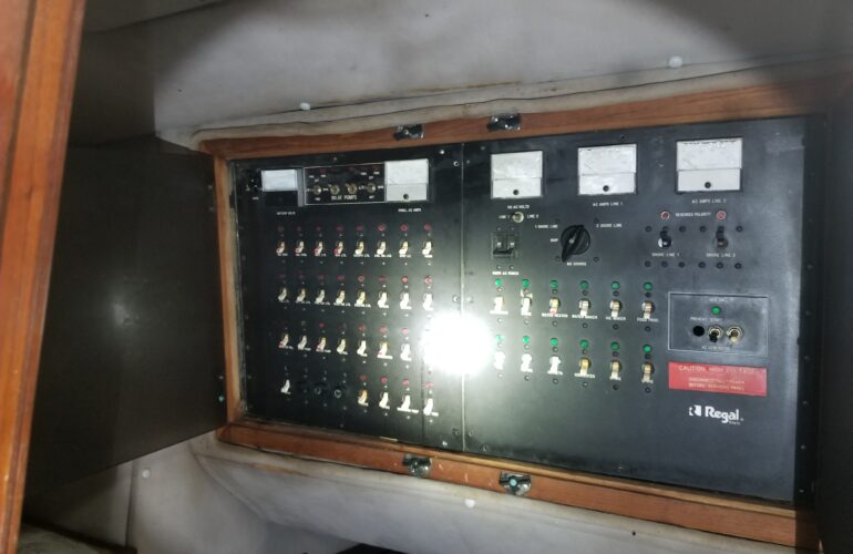 Auctions image thumbnails