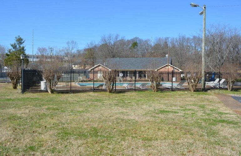 Auctions image thumbnails