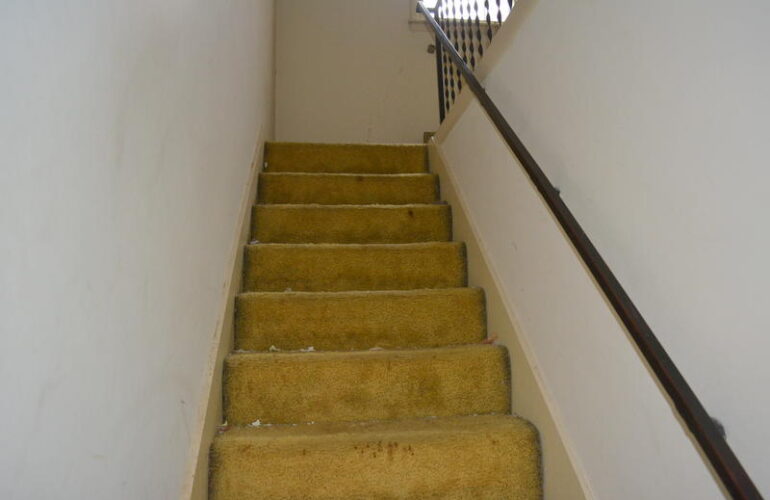 Auctions image thumbnails