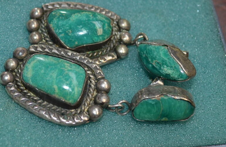 Auctions image thumbnails