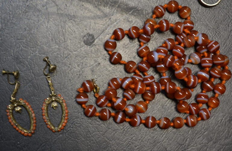 Auctions image thumbnails