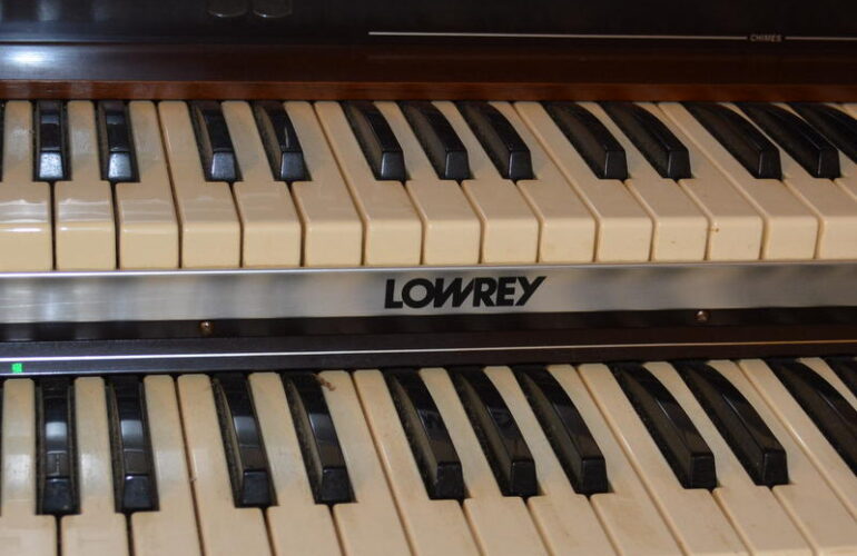 Auctions image thumbnails