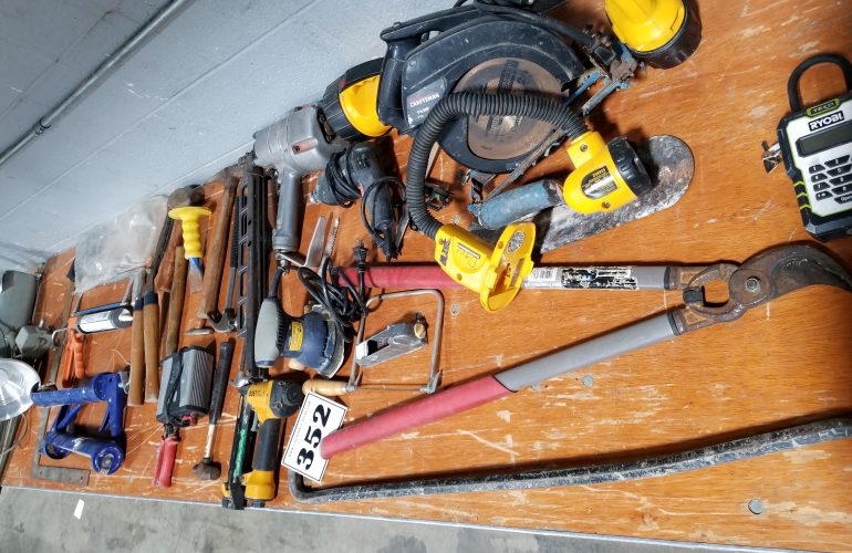 Auctions image thumbnails