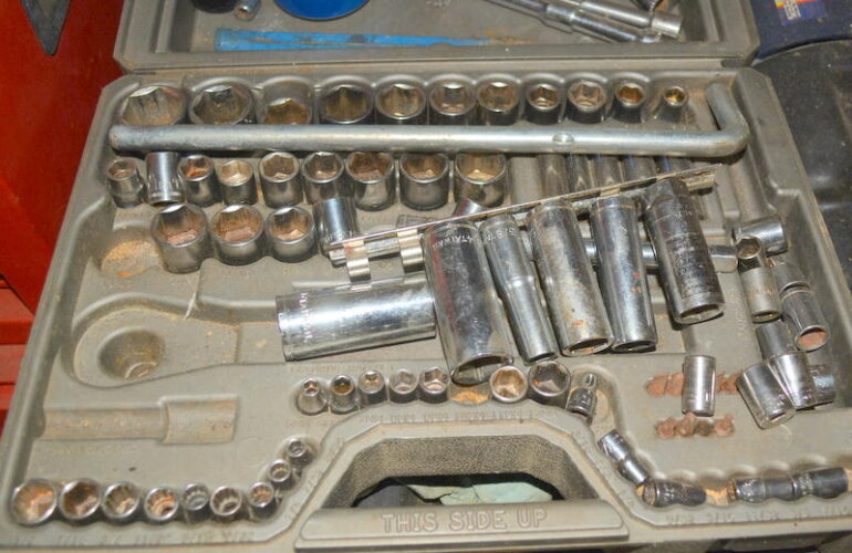 Auctions image thumbnails