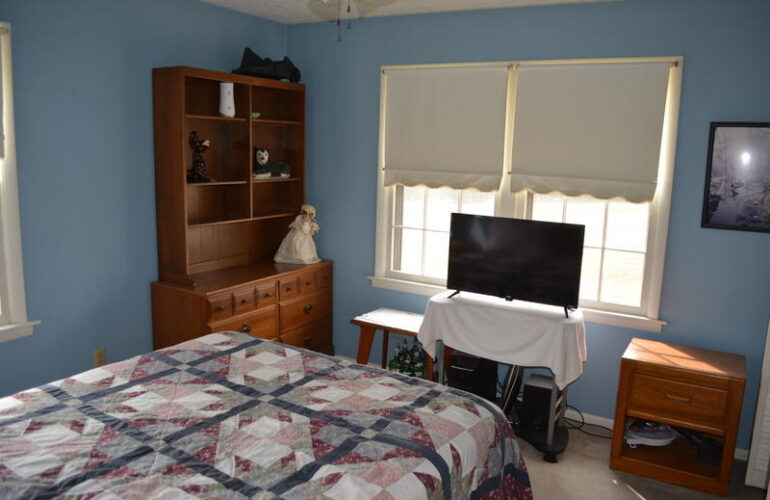 Auctions image thumbnails