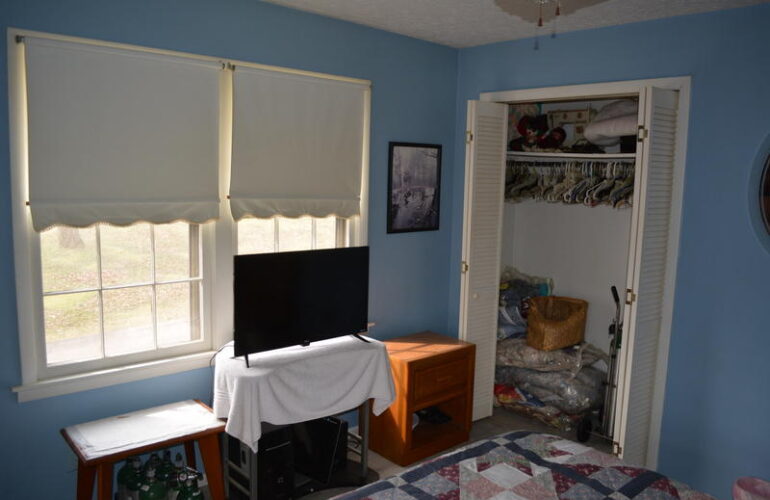 Auctions image thumbnails